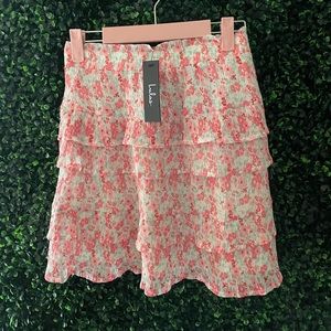 lulus BRAND NEW floral skirt🎀
